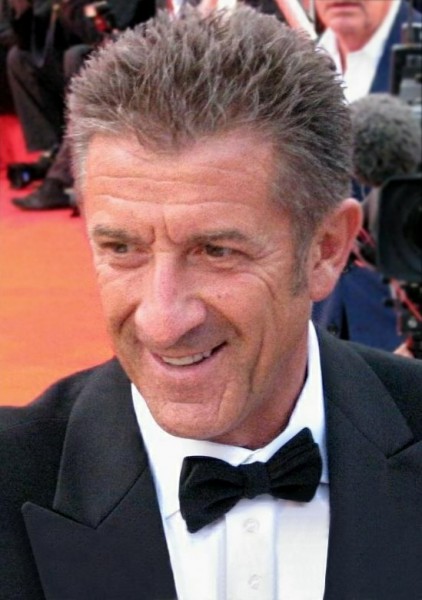 Ezio Greggio