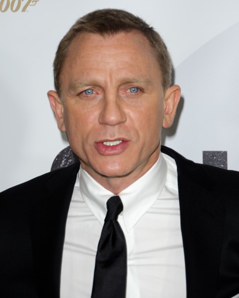 Daniel Craig