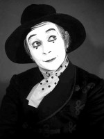 Lindsay Kemp