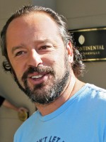 Gil Bellows