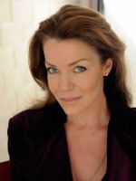 Claudia Christian