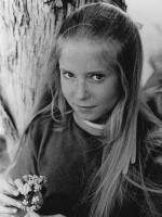 Eve Plumb